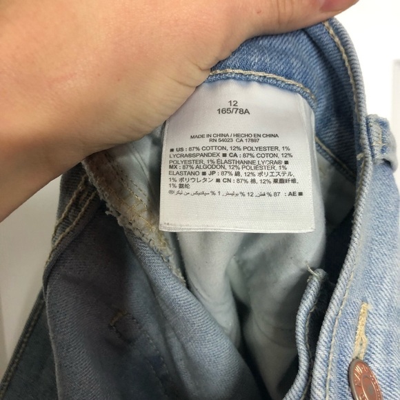 Old Navy Shorts Sweetheart Jean Shorts 12 Light Wash - Picture 4 of 4